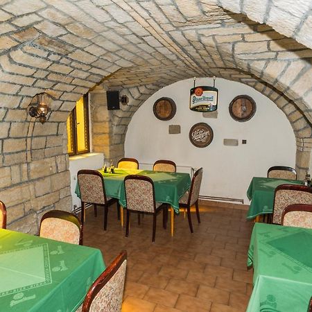 ホテル Penzion Drevak Jetřichovice エクステリア 写真